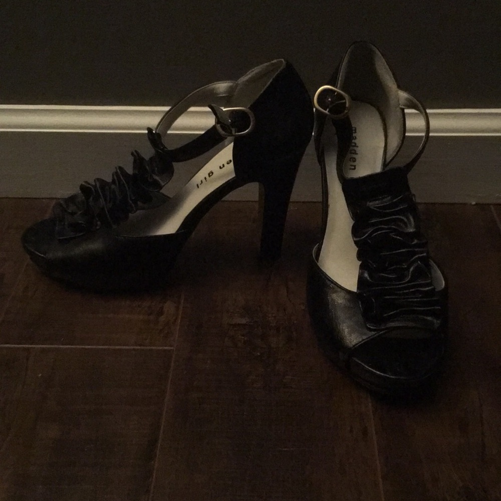 Madden Girl Setra Black Pari Heels